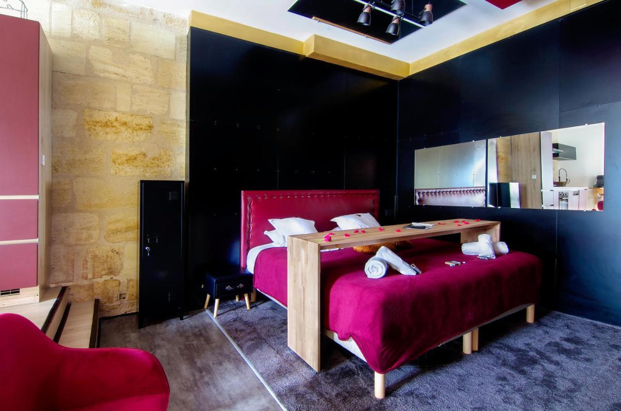 Mieuxqualhotel Jacuzzi Privatif Love Room Bordeaux Exterior photo