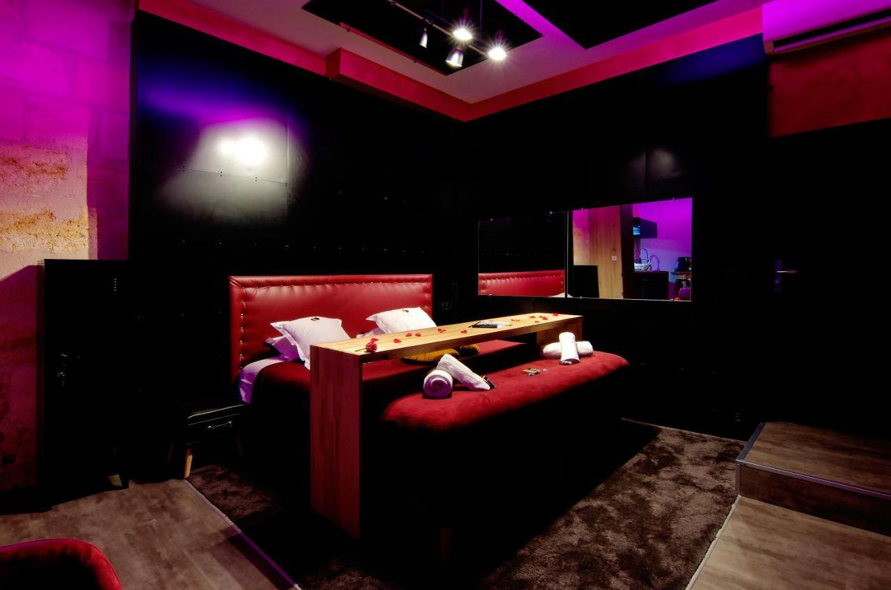 Mieuxqualhotel Jacuzzi Privatif Love Room Bordeaux Exterior photo